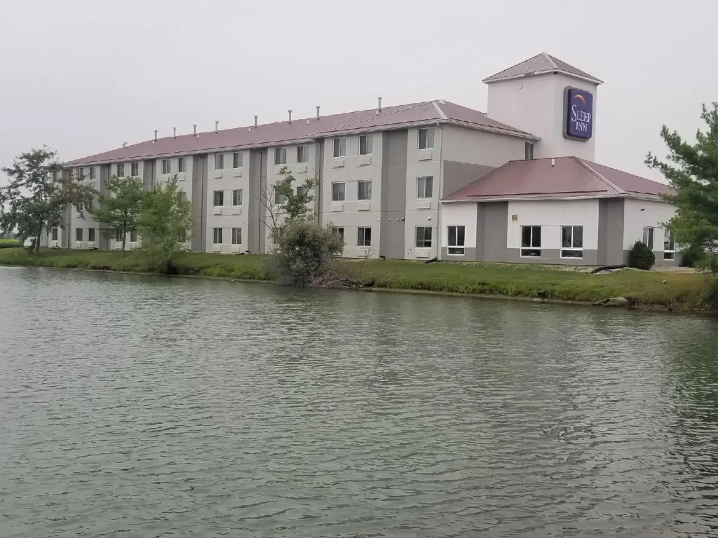 photo 1 of Sleep Inn Decatur I-72