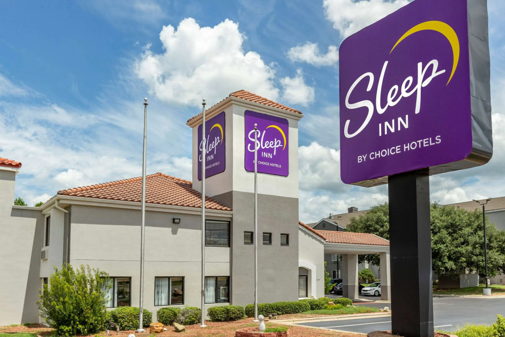 photo 1 of Sleep Inn Fayetteville I-95