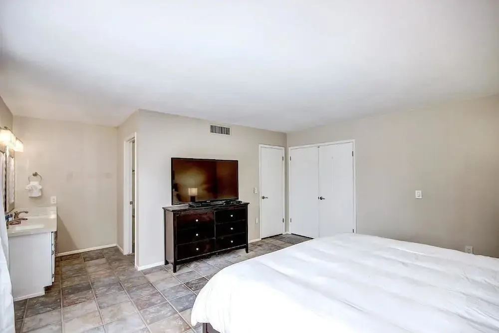 photo 1 of SLS Sandra with FREE Heated Pool, Spa, Pool Table & More.