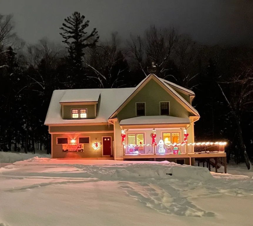 photo 1 of Snowed Inn