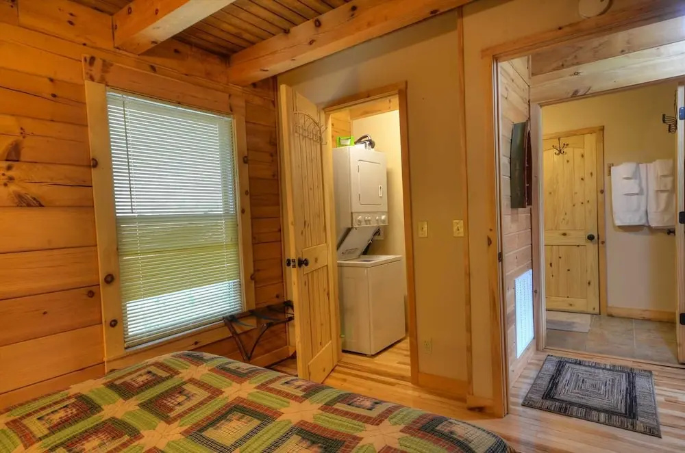 photo 1 of Soaring Eagle Cabin 1 Bedroom 1 Bathroom Cabin