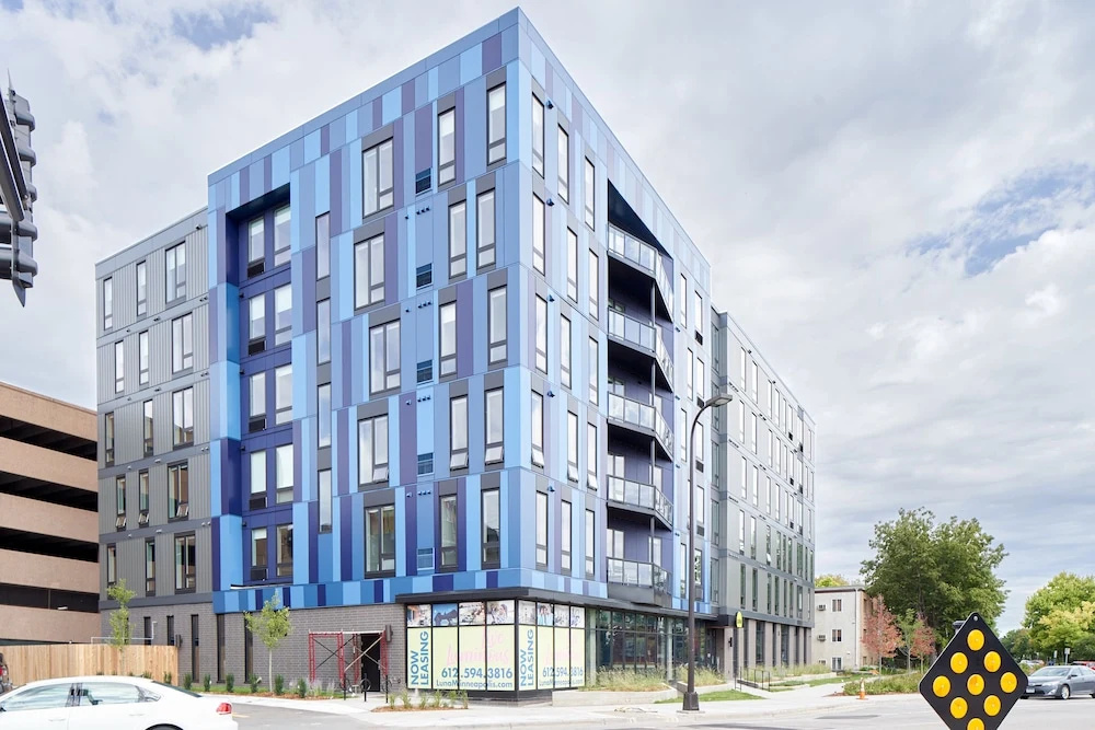 photo 1 of Sonder — Luna Apartments