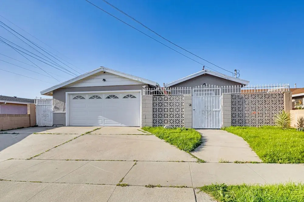 photo 1 of Furnished Patio! South Central Home 14 Mi to Dtla