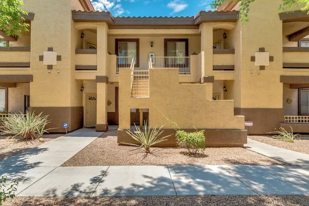 photo 1 of Southern #2055 Mesa