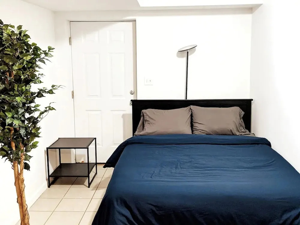 photo 1 of Spacious 2 Br Apt! 20 Min To Time Sq / Manhattan! 2 Bedroom Apts