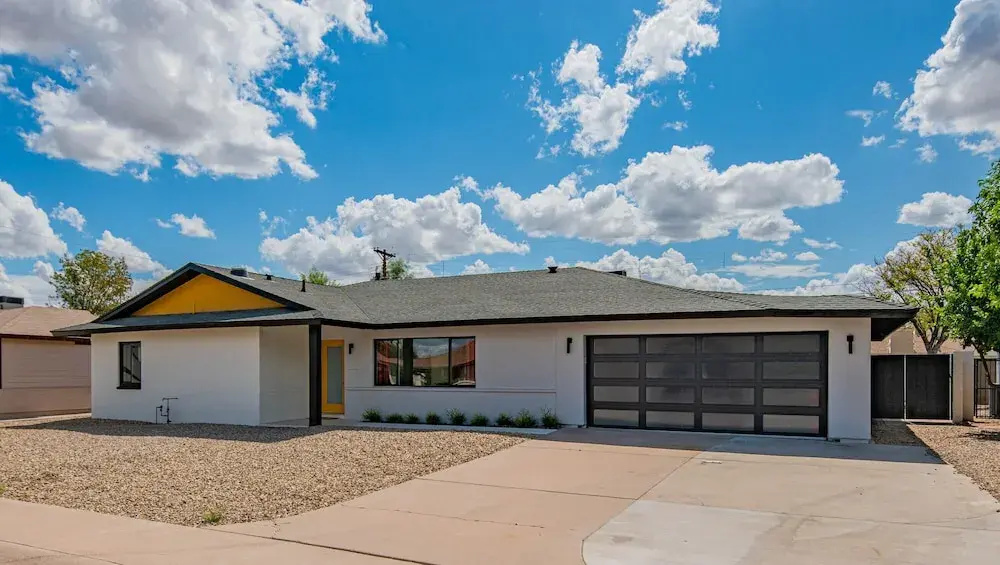 photo 1 of Spacious 4BR Near Old Town by WanderJaunt