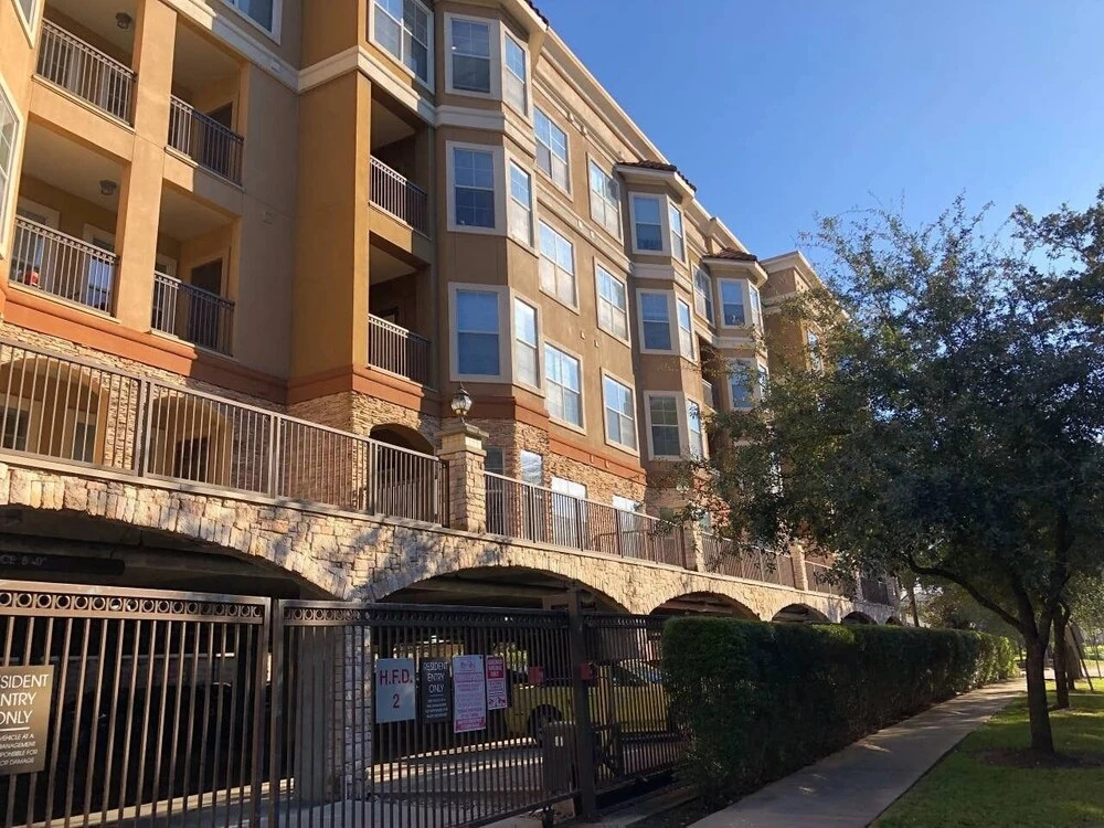 photo 1 of FRONTDESK Residences at Gramercy Apts Houston