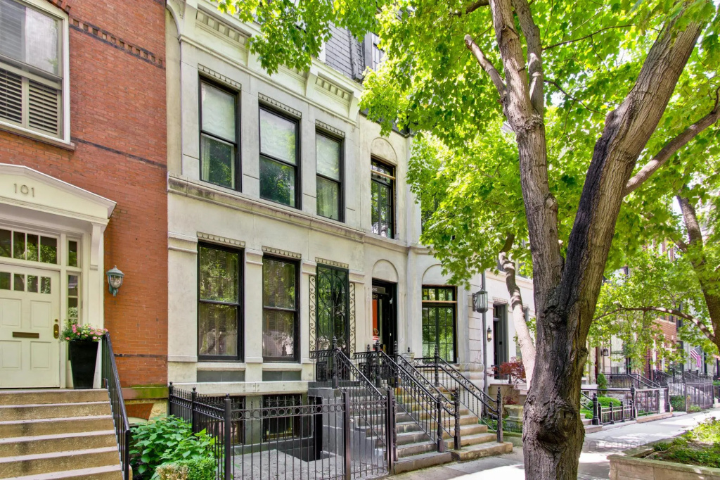 photo 1 of Spacious Chicago House near Oak Street Beach