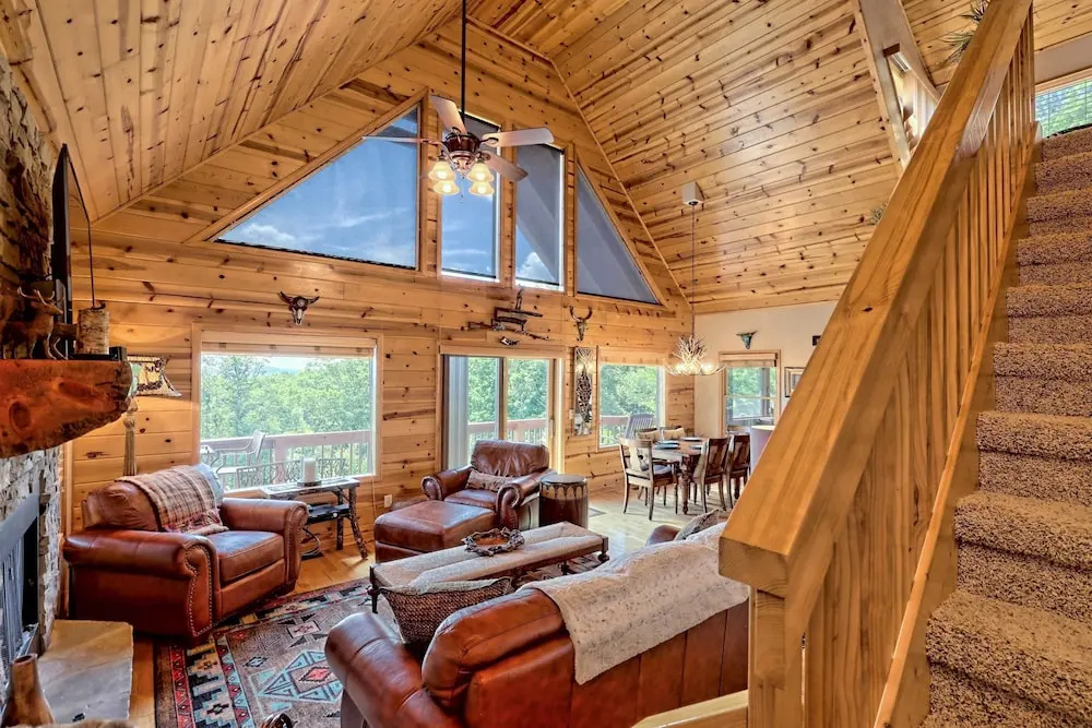 photo 1 of Spacious 'eagle's View' Luxury Cabin w/ Views