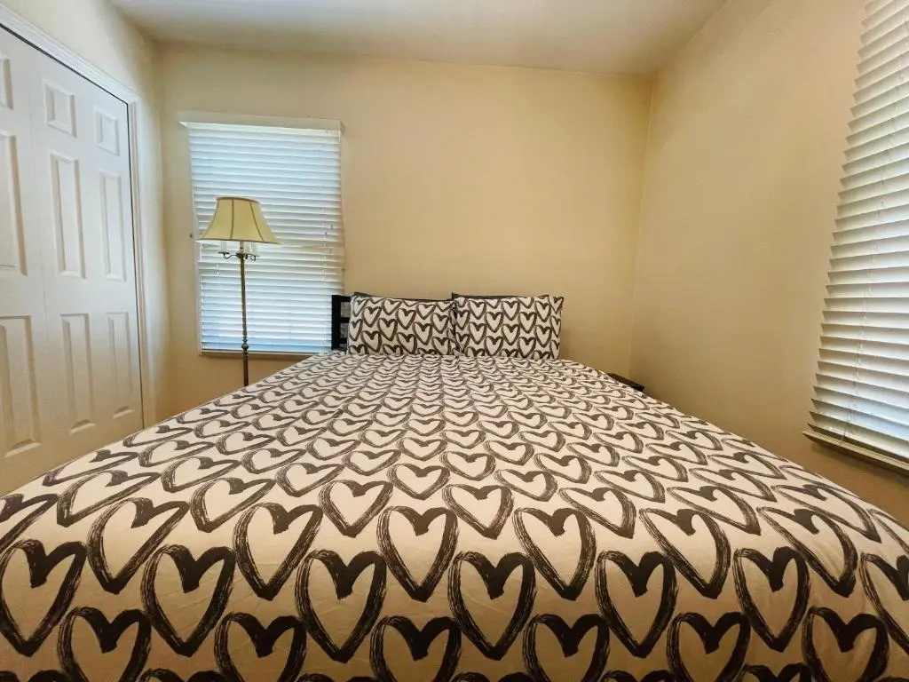 photo 1 of Spacious family oasis in silicon beach 5mins to LAX