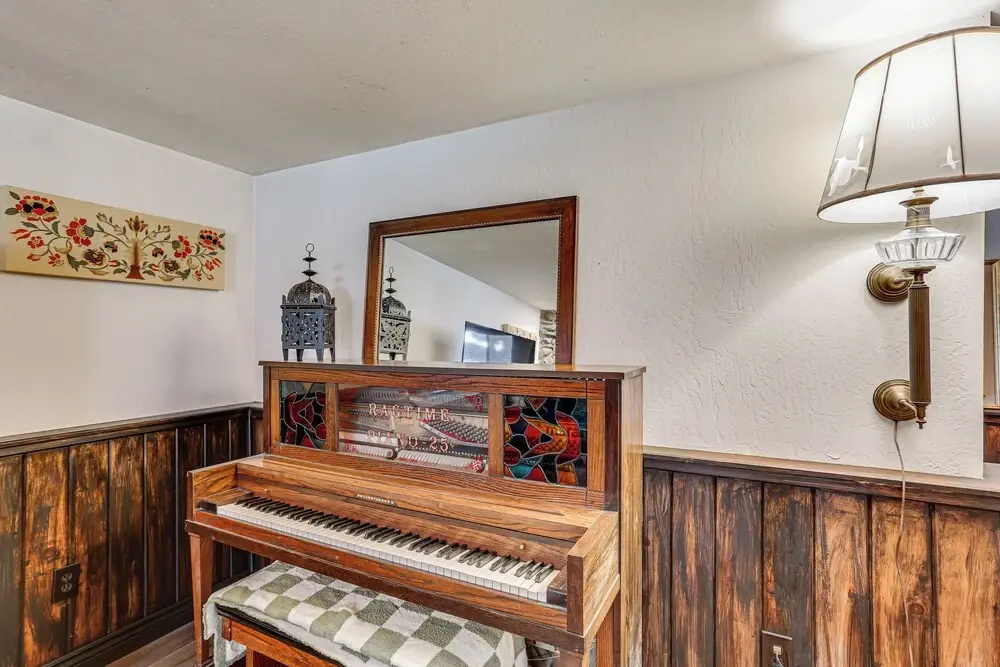 photo 1 of Spacious Retreat w/ Backyard: 1 Mi to Lake Almanor