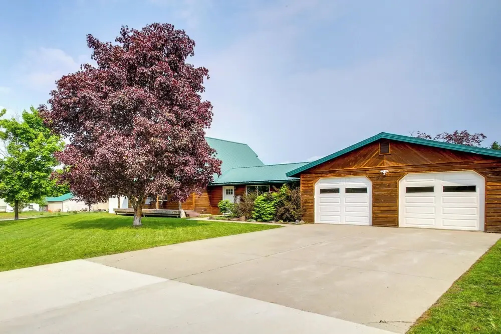 photo 1 of Spirit Lake Home w/ Fenced Yard: 1 Mi to Water!