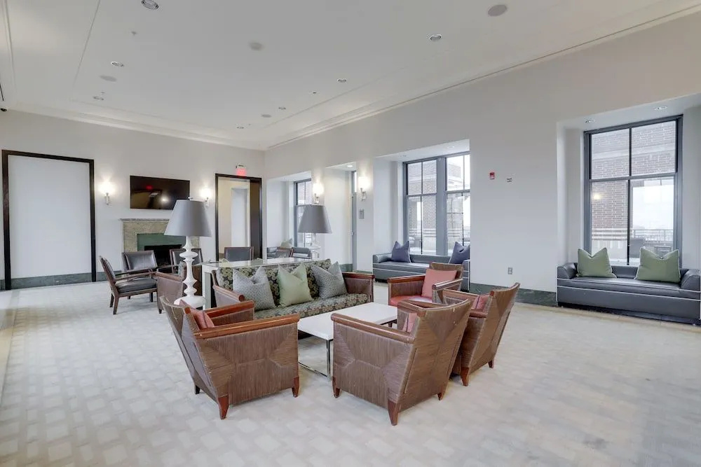 photo 1 of Splendid Condo In Pentagon City