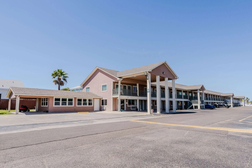 photo 1 of Quality Inn Rockport on Aransas Bay