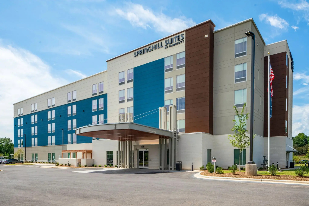 photo 1 of SpringHill Suites by Marriott Charlotte Airport Lake Pointe