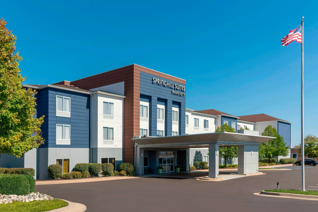 photo 1 of SpringHill Suites by Marriott Grand Rapids North