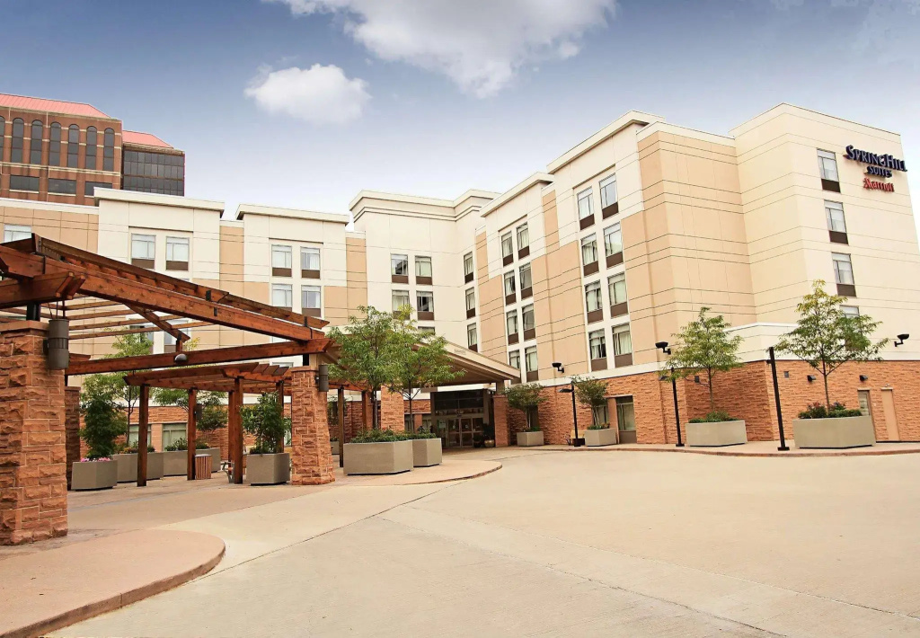 photo 1 of SpringHill Suites Cincinnati Midtown
