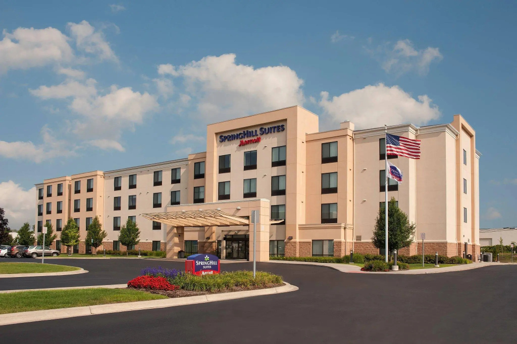 photo 1 of SpringHill Suites Detroit Auburn Hills