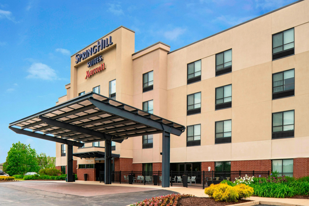 photo 1 of SpringHill Suites by Marriott St. Louis Airport/Earth City