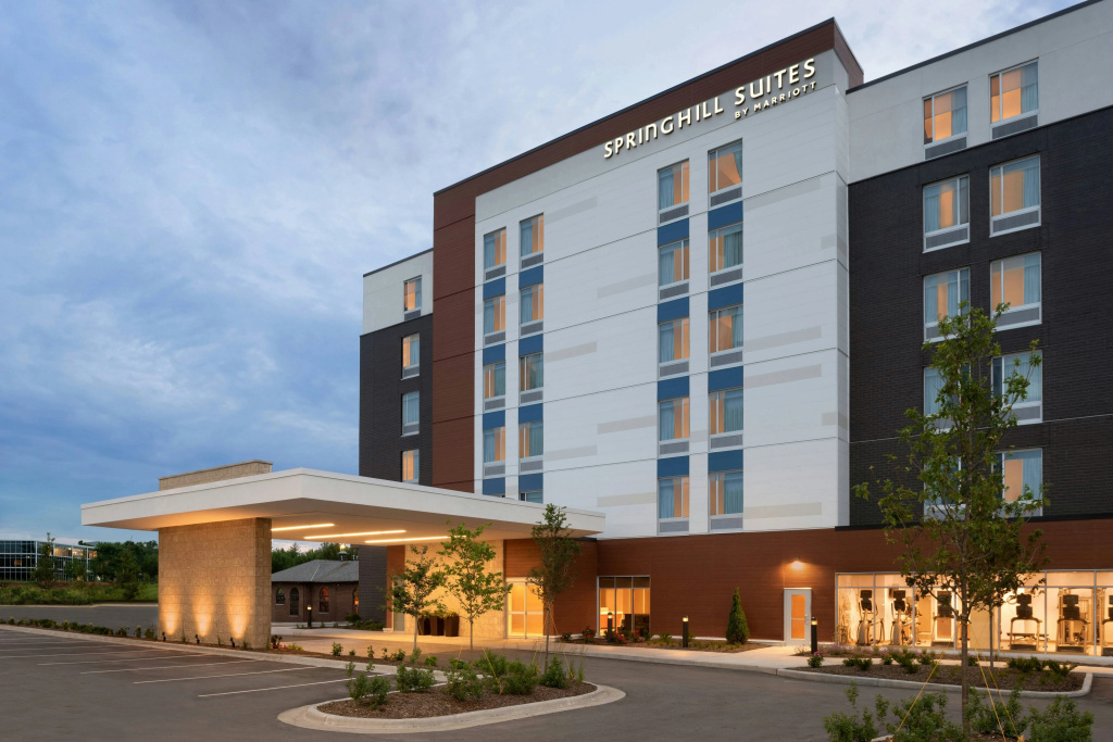 photo 1 of Springhill Suites Milwaukee West Wauwatosa