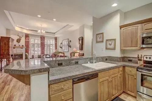 photo 1 of St. James PL10