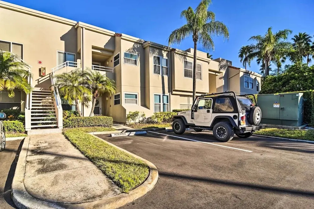photo 1 of St Pete Condo w/ Private Lanai & Community Pool!