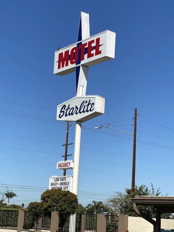 photo 1 of Starlite Motel