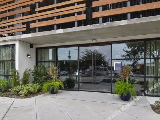 photo 1 of Stay Alfred on San Jacinto Street