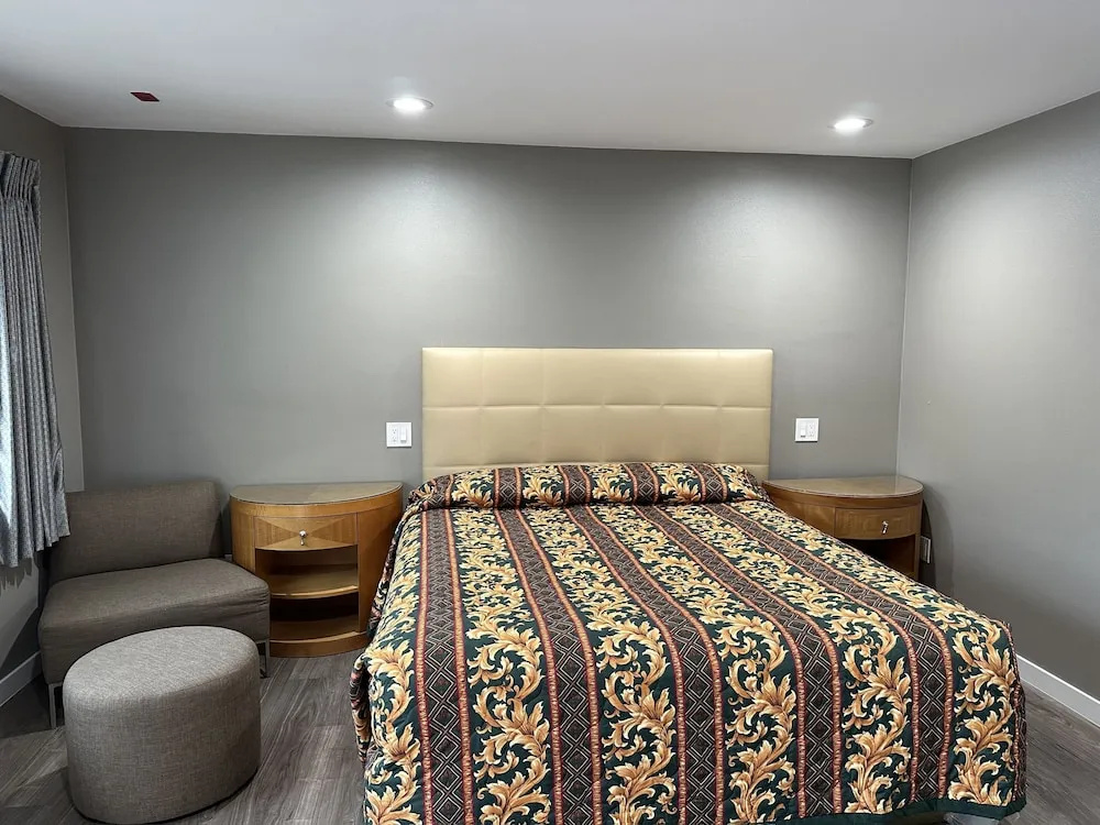 photo 1 of Stay Inn Motel