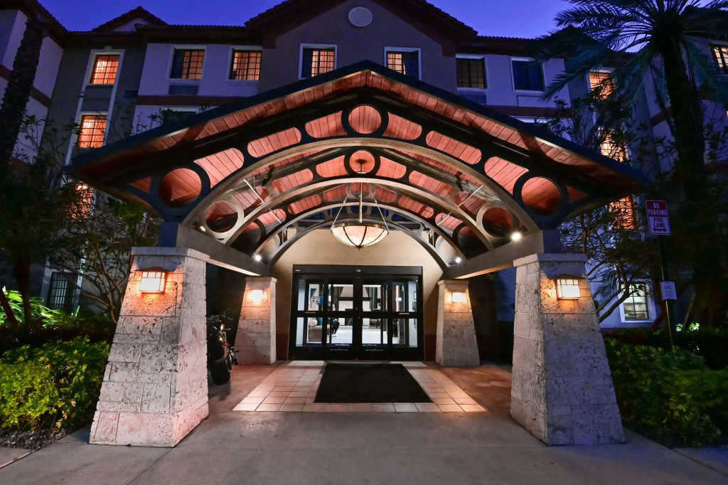 photo 1 of Sonesta ES Suites Fort Lauderdale Plantation