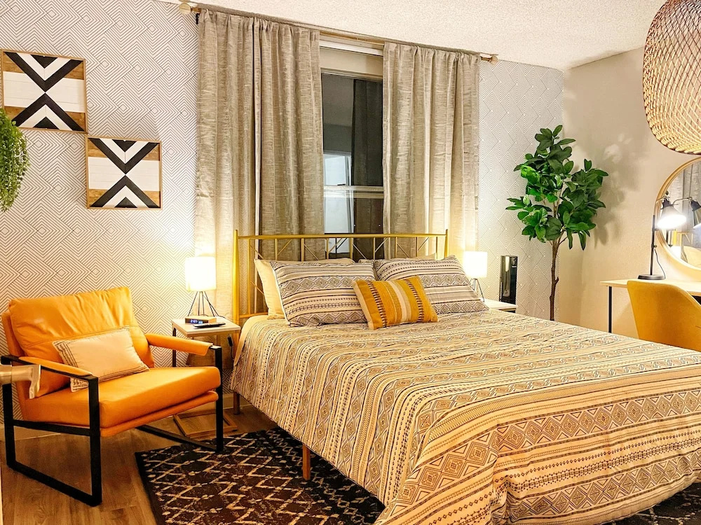 photo 1 of Stay-Smart Modern Travelodge