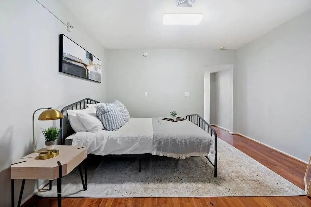 photo 1 of Steps to Park Floor to Ceiling Window