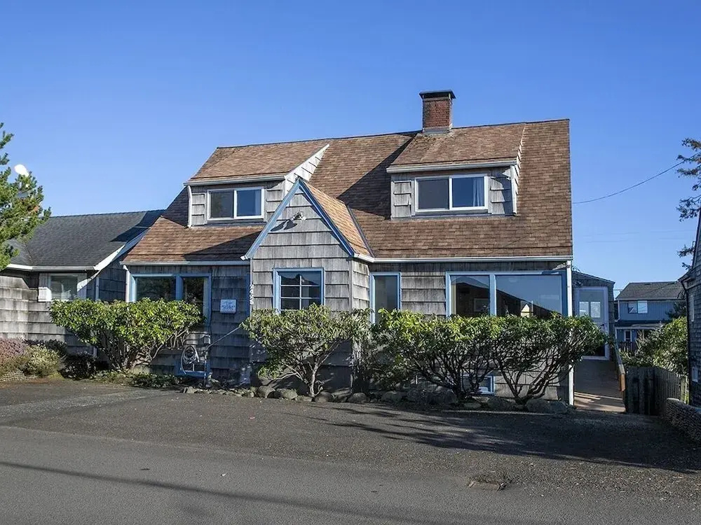 photo 1 of Steve's Getaway 4 Br home by RedAwning
