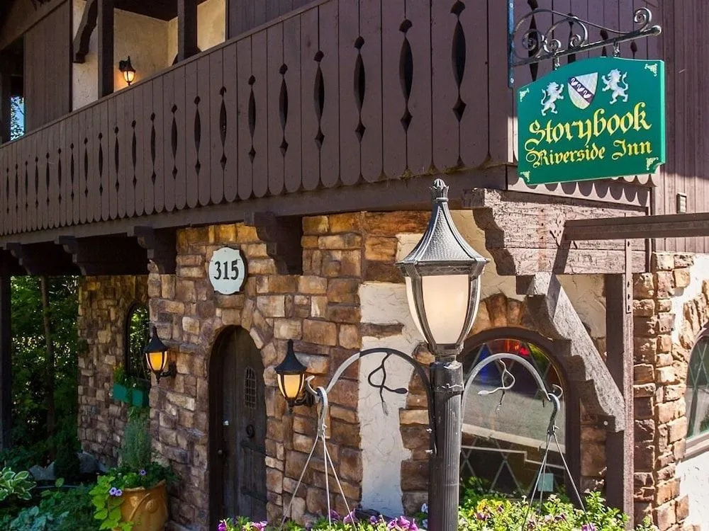 photo 1 of Storybook Riverside Inn