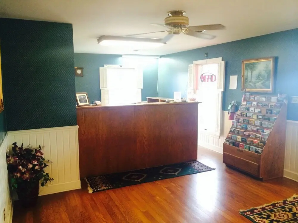 photo 1 of Stratton Inn