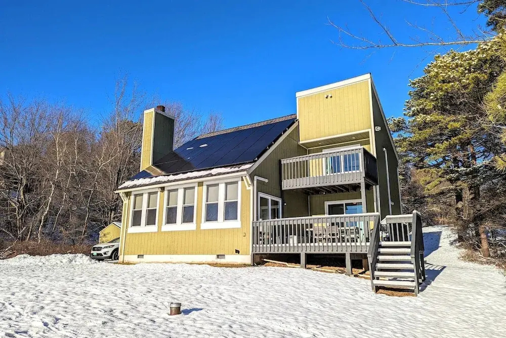 photo 1 of Strawberry Shores by Avantstay Lakefront Private Beach