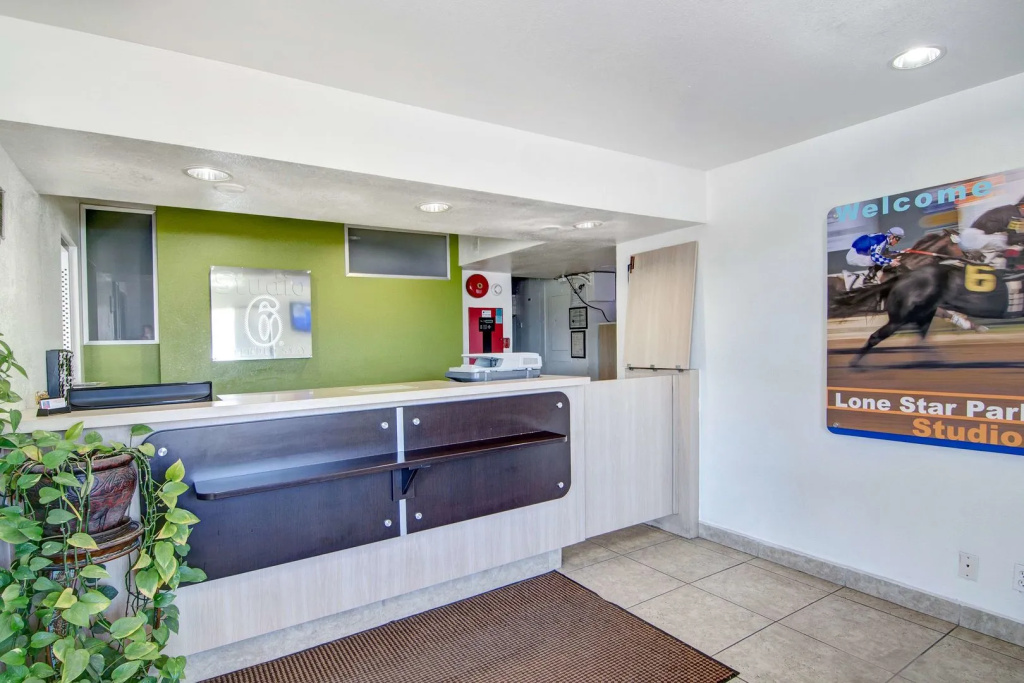 photo 1 of Studio 6 Grand Prairie, TX