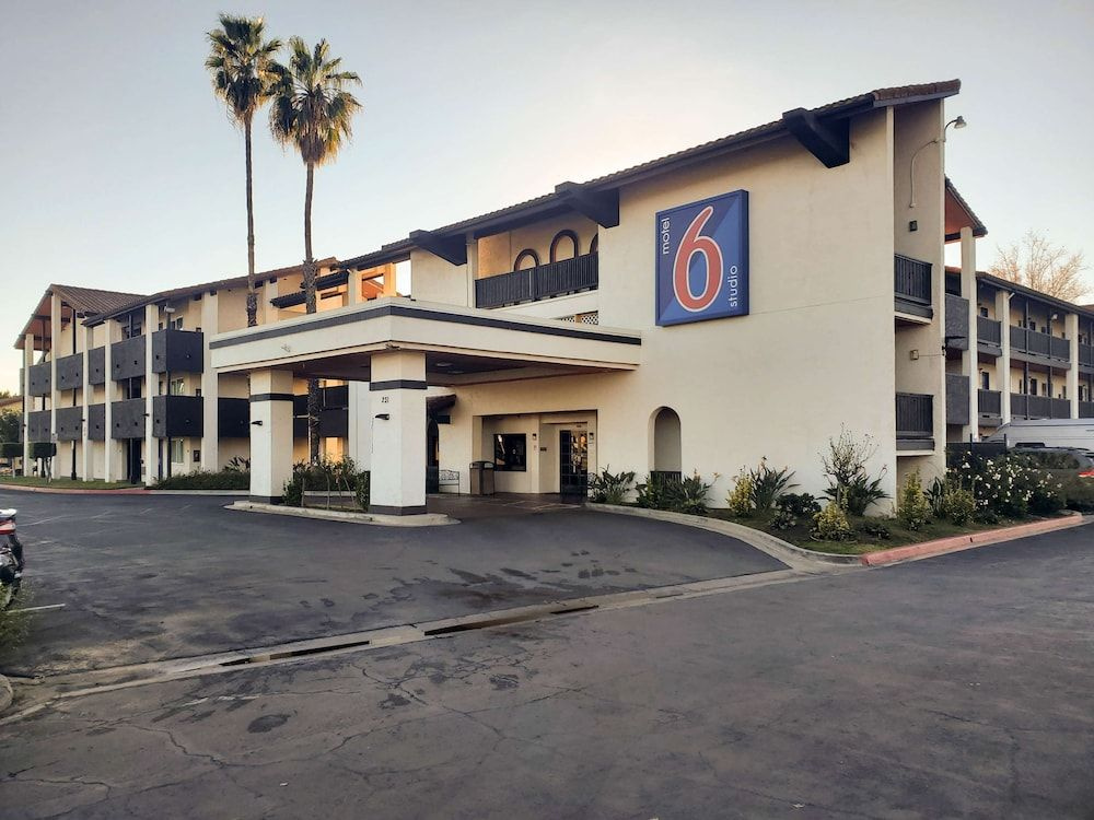 photo 1 of Studio 6 Ontario, Ca - Convention Center - Airport