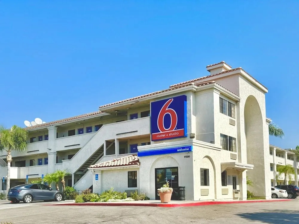 photo 1 of Studio 6 Suites – Bellflower, Ca - Los Angeles