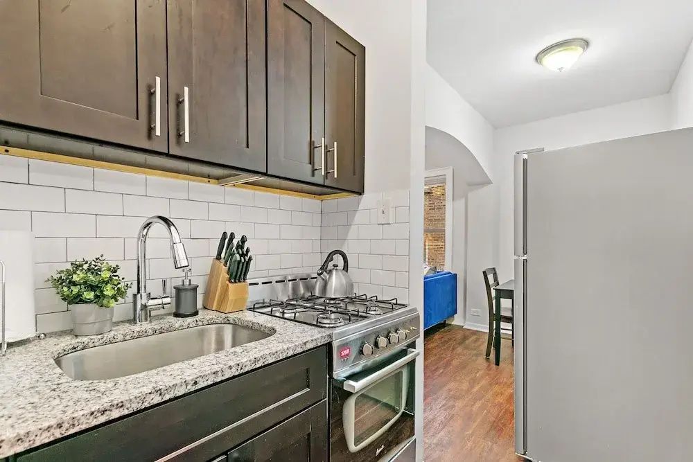 photo 1 of Studio Superb Apt Near Loyola University