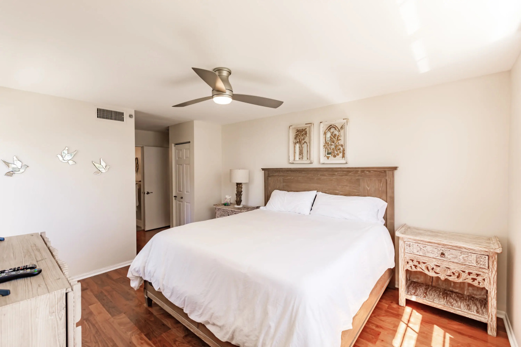 photo 1 of Uhost AI 3BR Condo Stunning Water Views