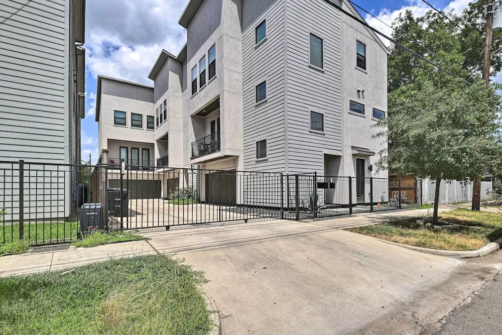 photo 1 of Stylish Houston Townhome ~ 3 Mi to Downtown!