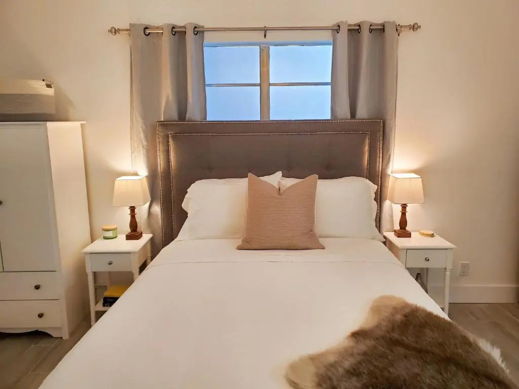 photo 1 of Stylish & Newly-Renovated Suites near Las Olas