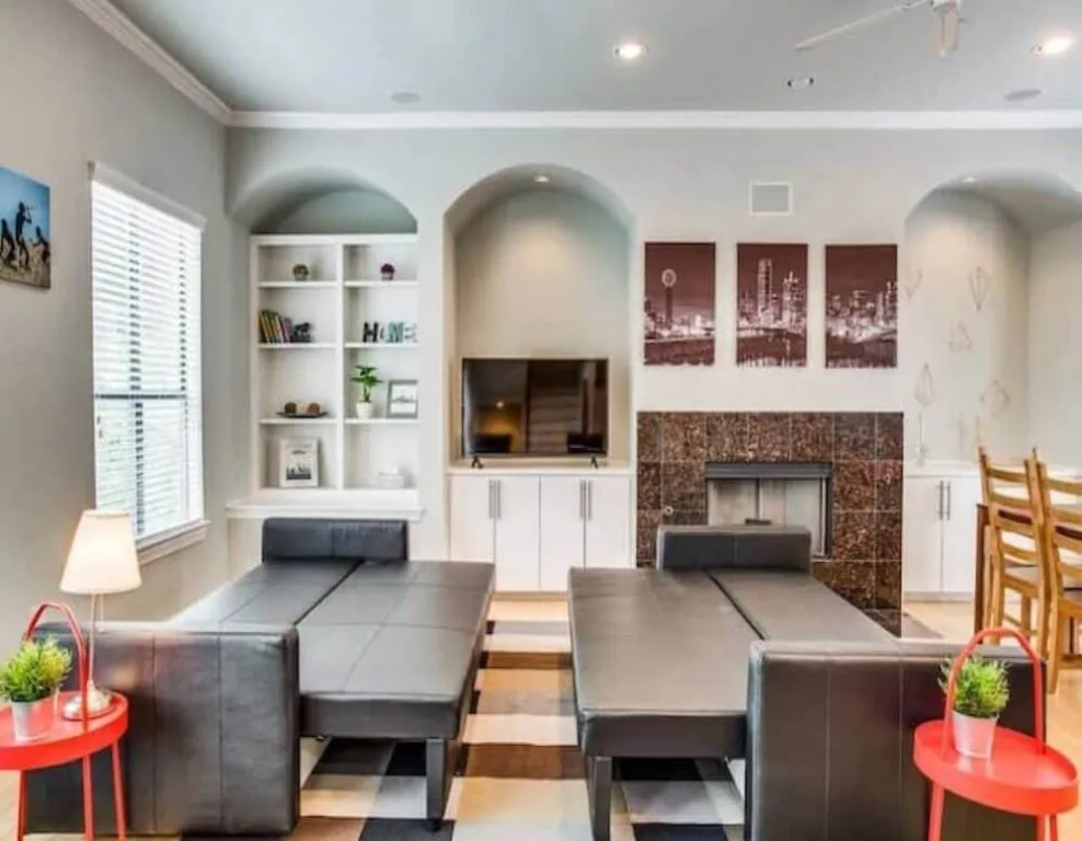 photo 1 of Stylish Three Story Oak Lawn House