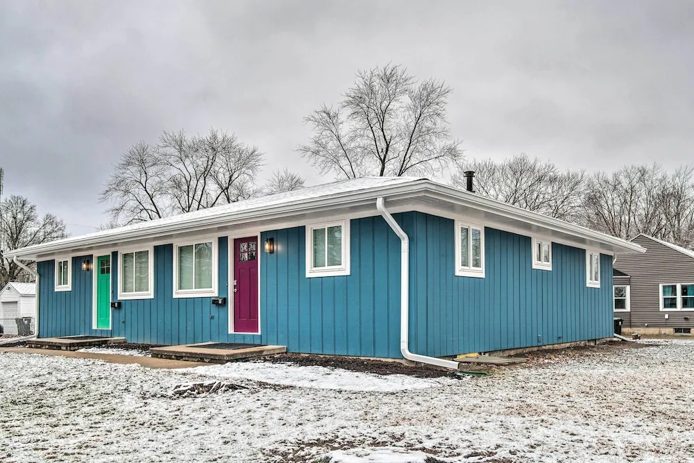 photo 1 of Stylish Vacation Rental - Walk to Isu!