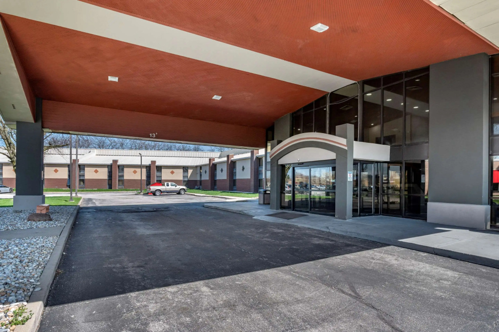 photo 1 of Suburban Studios Lafayette