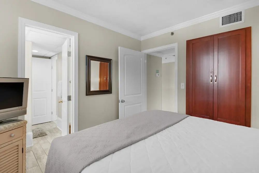 photo 1 of Sunbird 401e