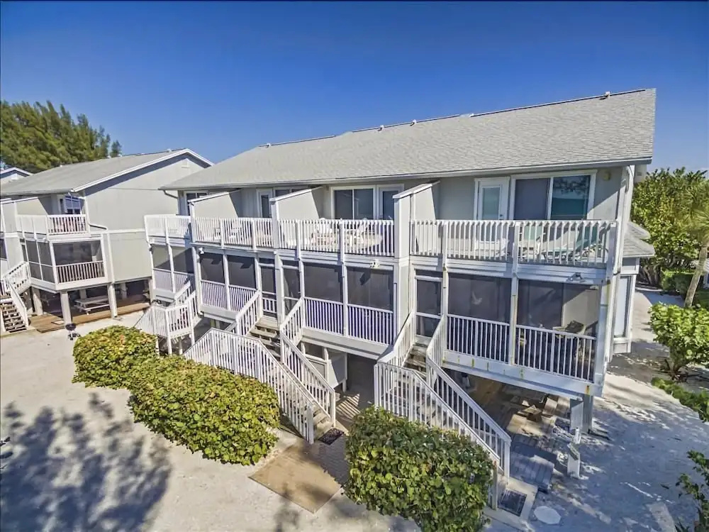 photo 1 of Sundown 28 2 Bedroom Townhouse By Redawning