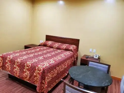 photo 1 of Sunrise Inn