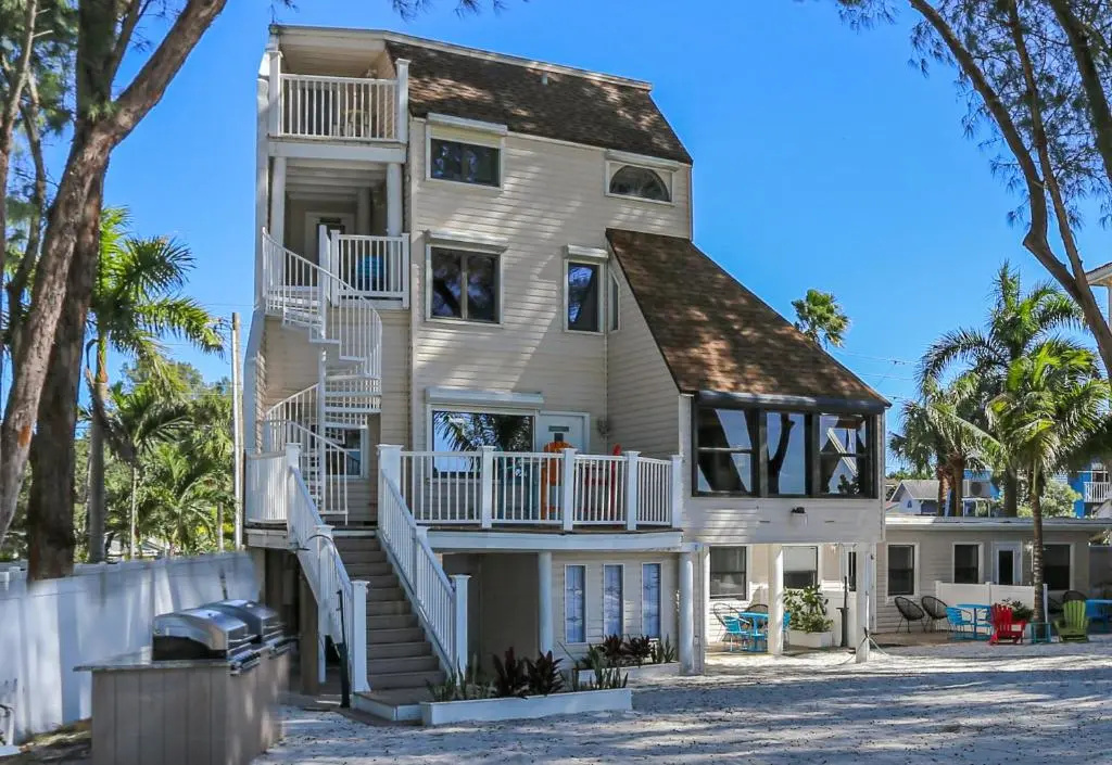 photo 1 of Sunset Beach House - Beach Hugger 1